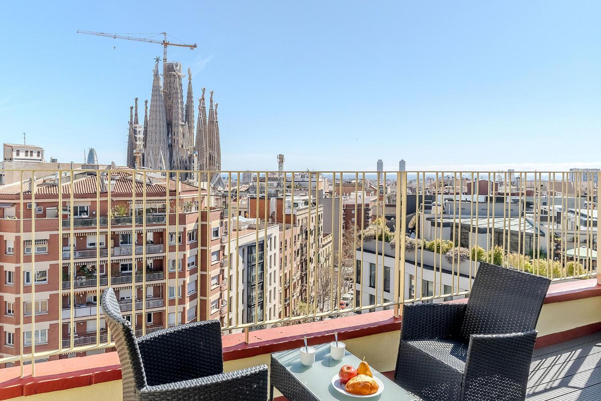 Ab Sagrada Familia Comfort Barcelona Exterior photo